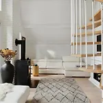 2 Bedroom Amazing In Semesterbostad